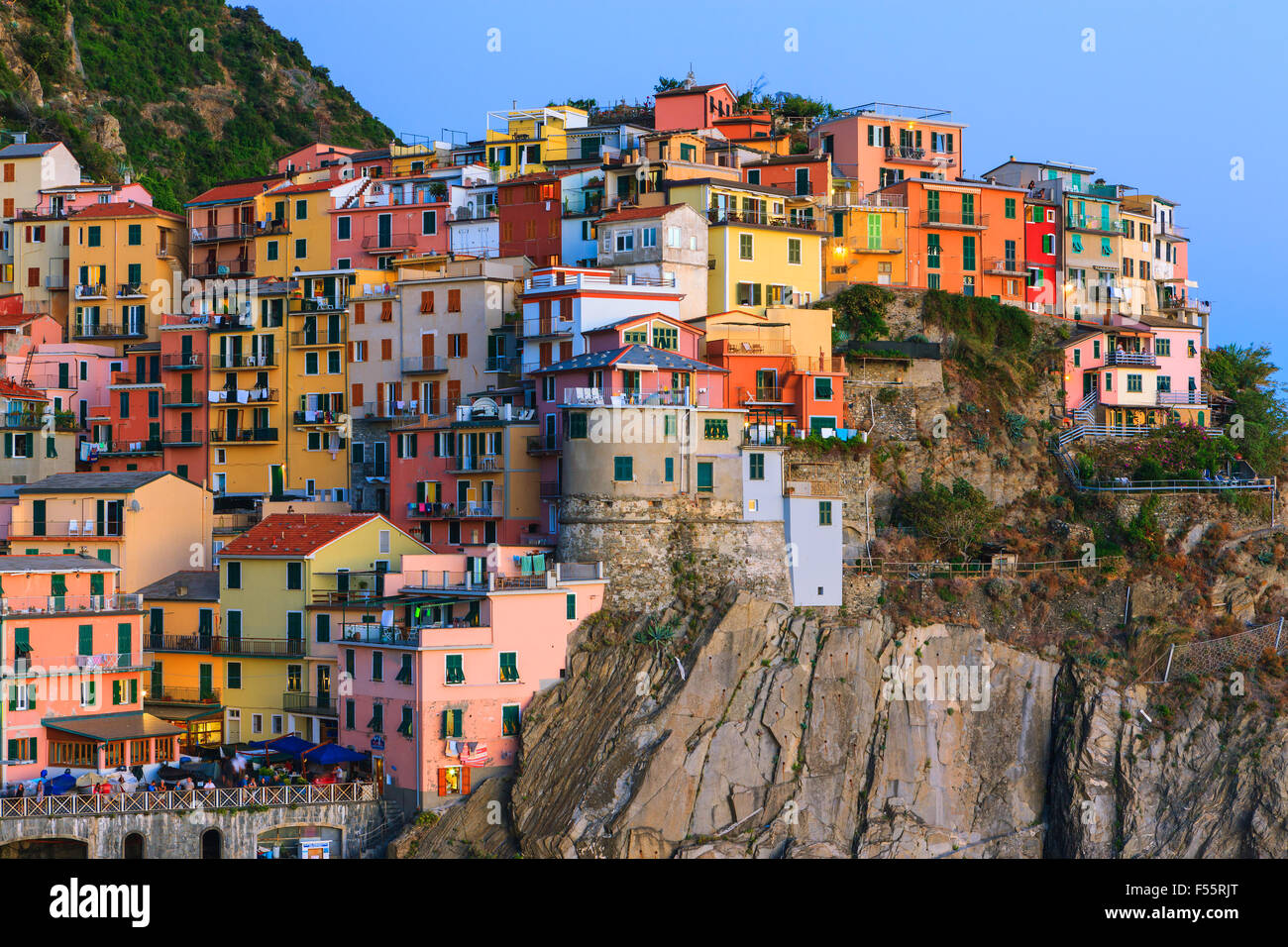 Manarola est une commune française, située dans la province de La Spezia, Ligurie, dans le nord-ouest de l'Italie. Banque D'Images