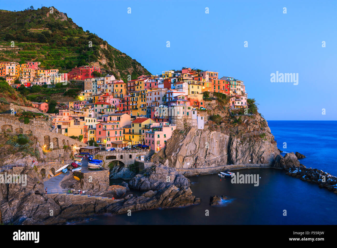 Manarola est une commune française, située dans la province de La Spezia, Ligurie, dans le nord-ouest de l'Italie. Banque D'Images