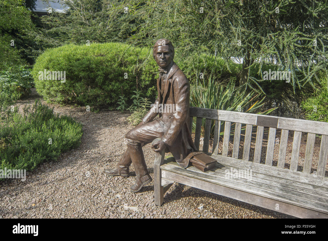 Statue de jeune Charles Darwin Darwin| Sculpture Christ's College de Cambridge Banque D'Images