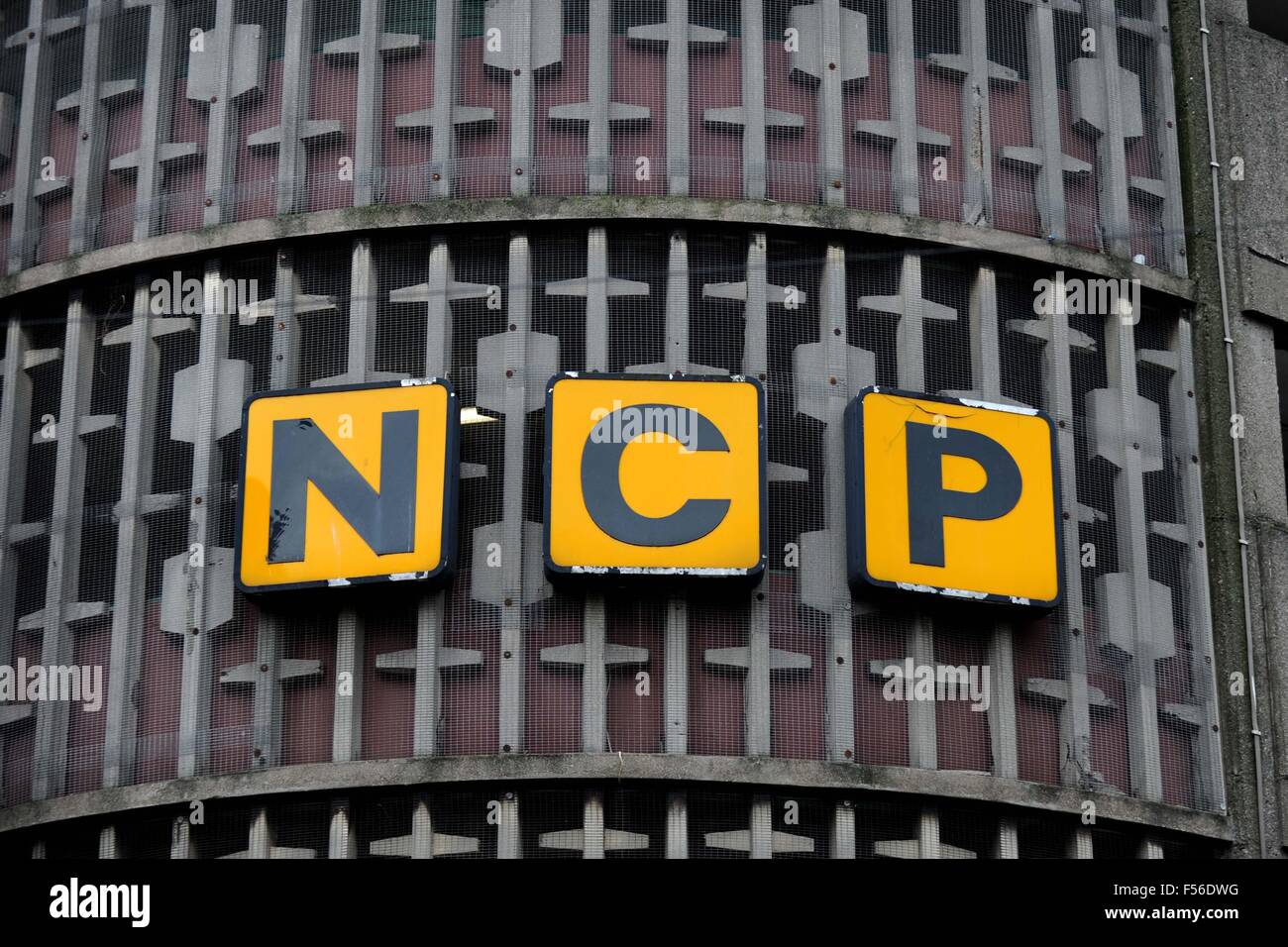 NCP (national car parks) parking sign logo. Banque D'Images