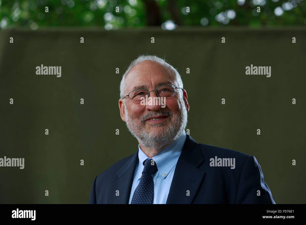Joseph Stiglitz. Edinburgh International Book Festival 2014 photos prises à Charlotte Square Gardens. Édimbourg. Pako Mera 25/08 Banque D'Images
