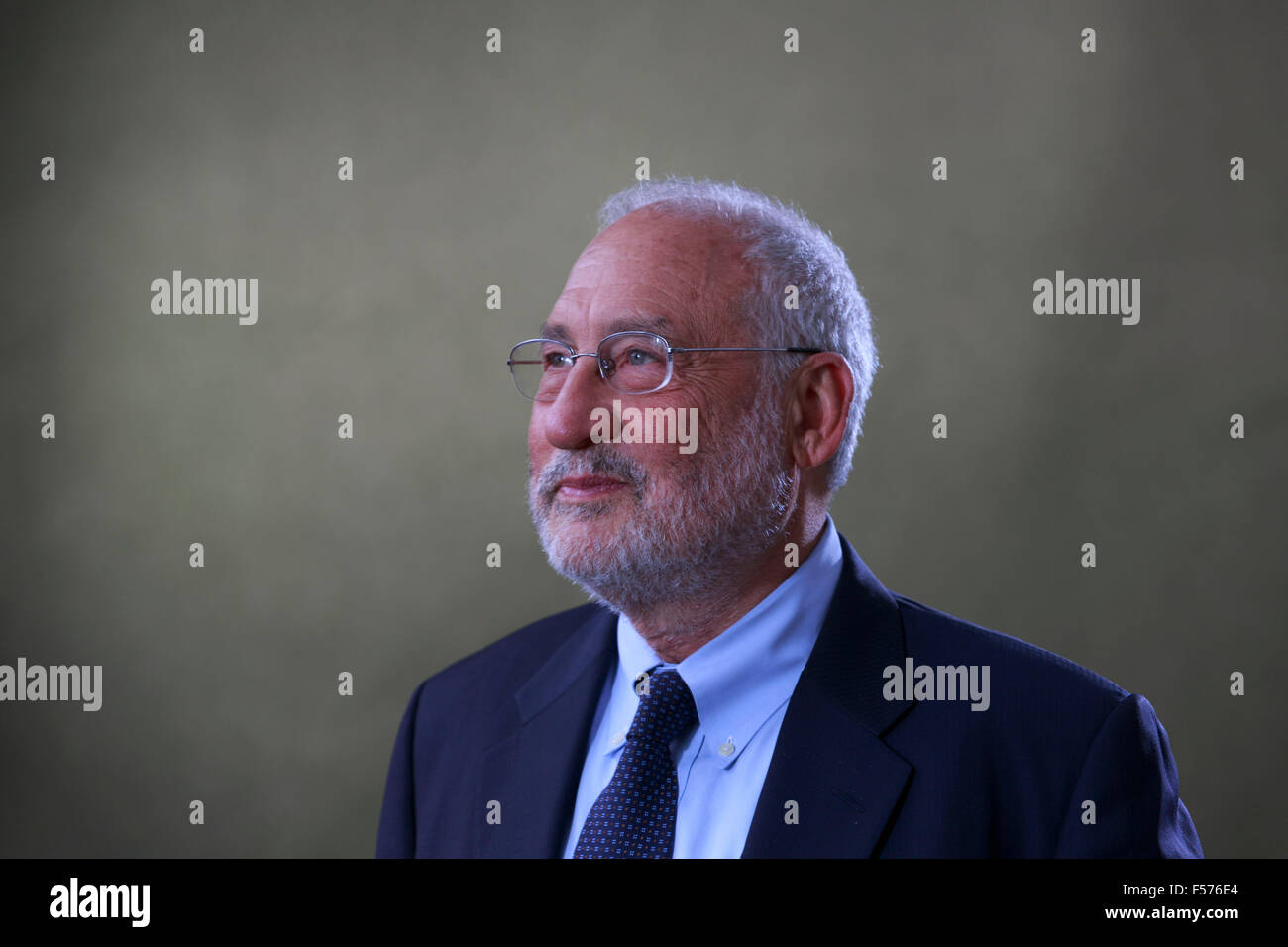Joseph Stiglitz. Edinburgh International Book Festival 2014 photos prises à Charlotte Square Gardens. Édimbourg. Pako Mera 25/08 Banque D'Images