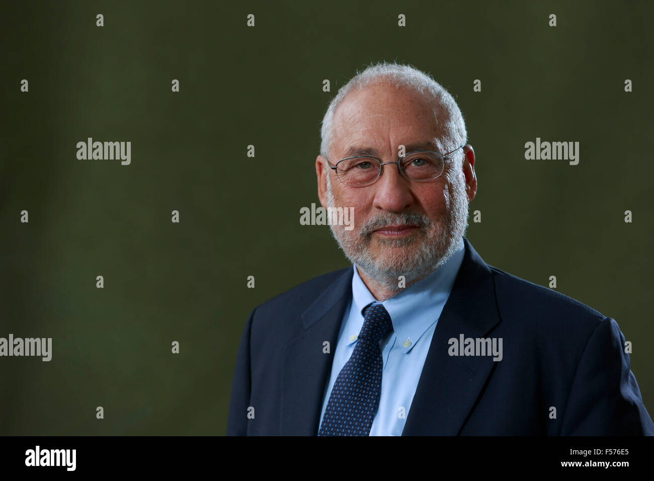 Joseph Stiglitz. Edinburgh International Book Festival 2014 photos prises à Charlotte Square Gardens. Édimbourg. Pako Mera 25/08 Banque D'Images