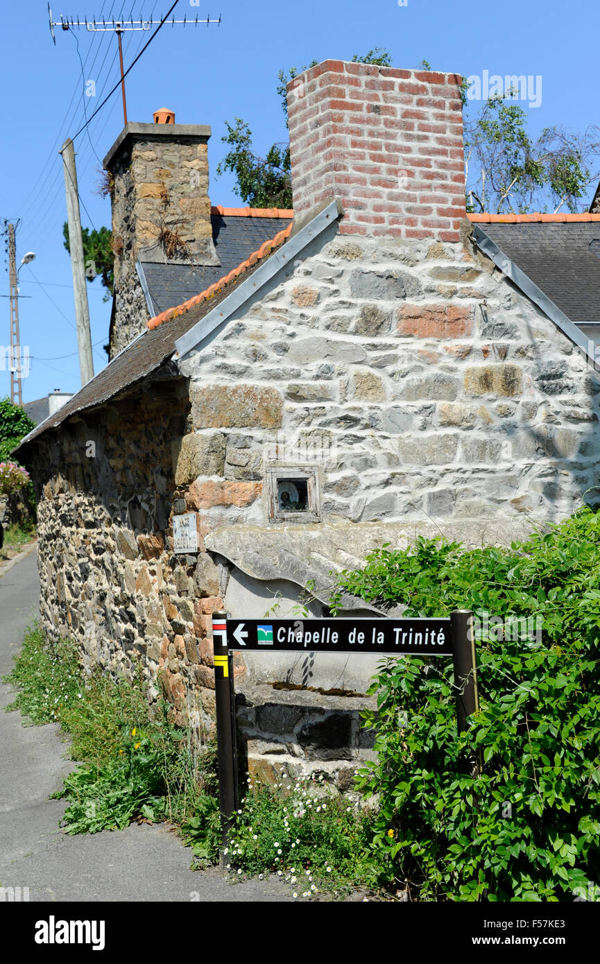 Chapelle de la Trinité signer,Port Pors même,Ploubazlanec près de Paimpol, Côtes-d'Armor,Bretagne,Bretagne,France Banque D'Images