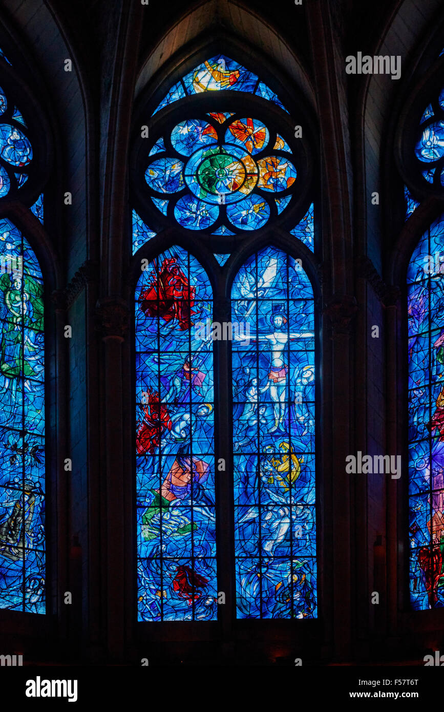 France, Champagne, Reims, Cathédrale de Reims, le vitrail de Marc Chagall Banque D'Images