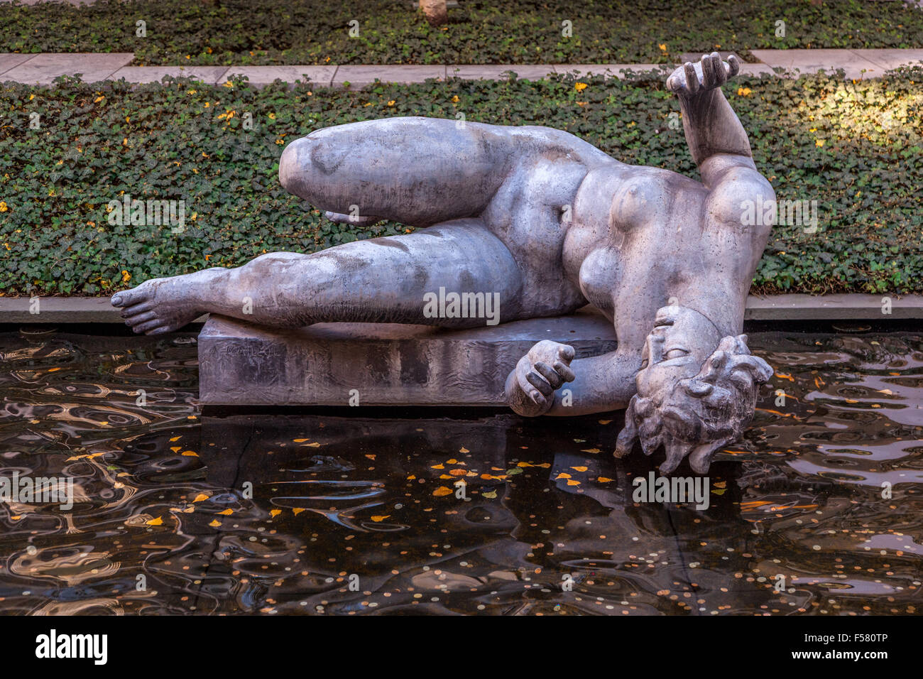 Aristide maillol sculpture Banque de photographies et d'images à haute  résolution - Alamy