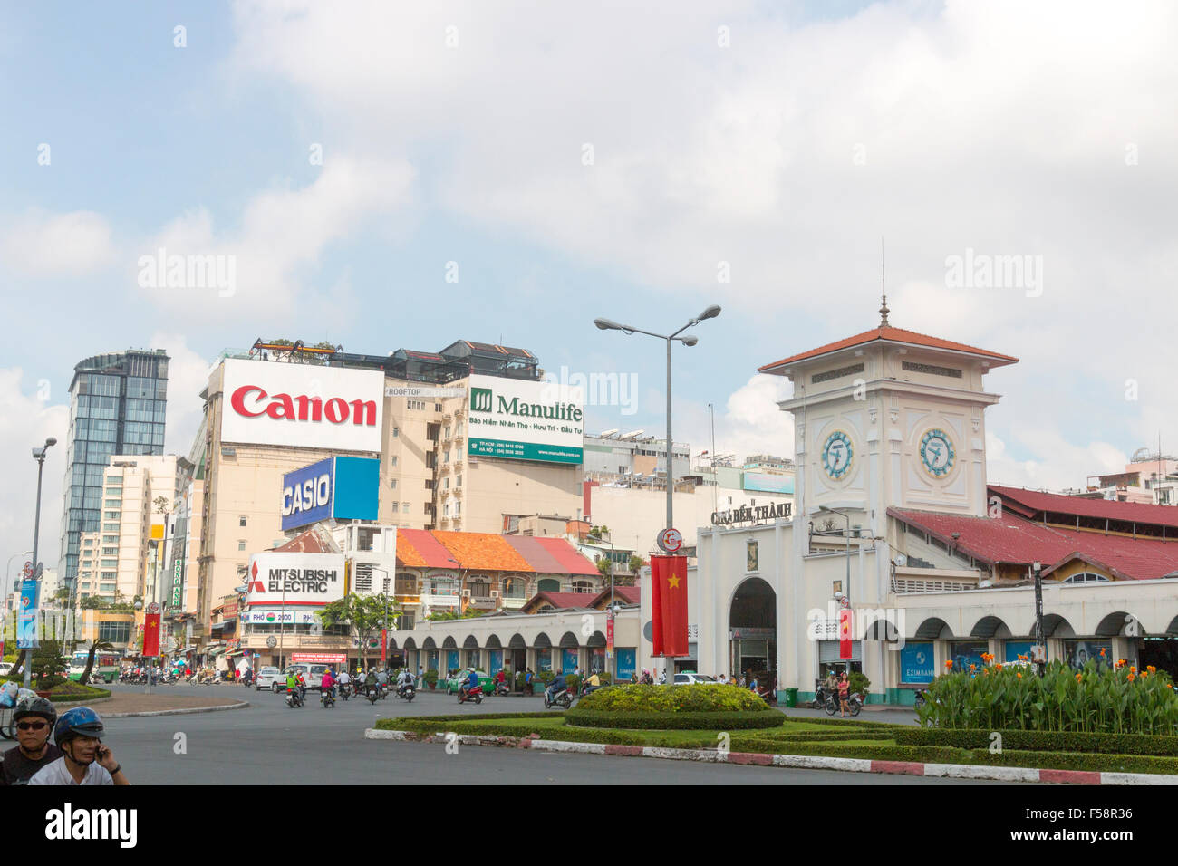 Marché de Ben Thanh (Vietnamien : Chợ Bến Thành) un grand marché dans le centre de Ho Chi Minh Ville, dans le District 1, Vietnam Banque D'Images