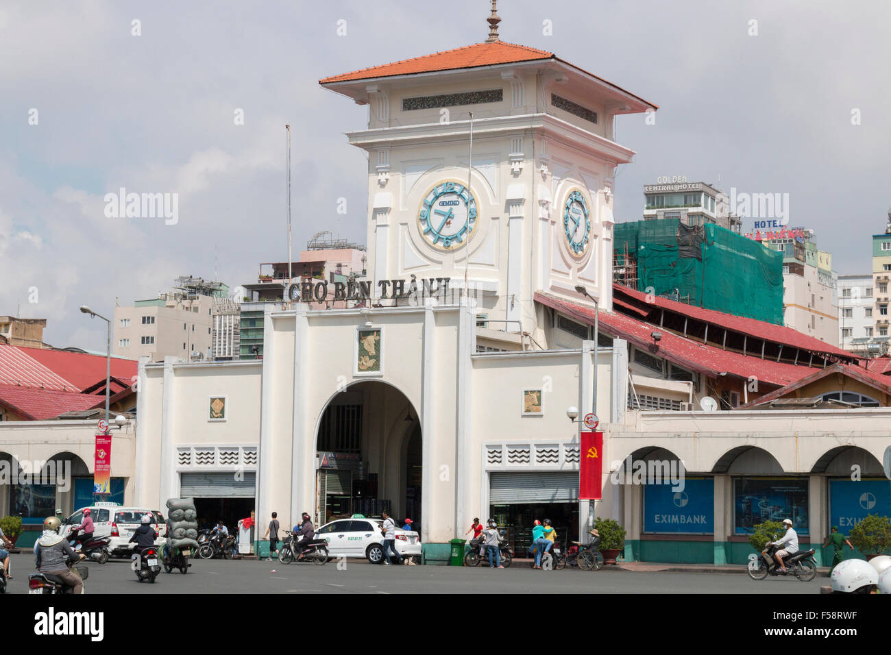 Marché de Ben Thanh (Vietnamien : Chợ Bến Thành) un grand marché dans le centre de Ho Chi Minh Ville, dans le District 1, Vietnam Banque D'Images