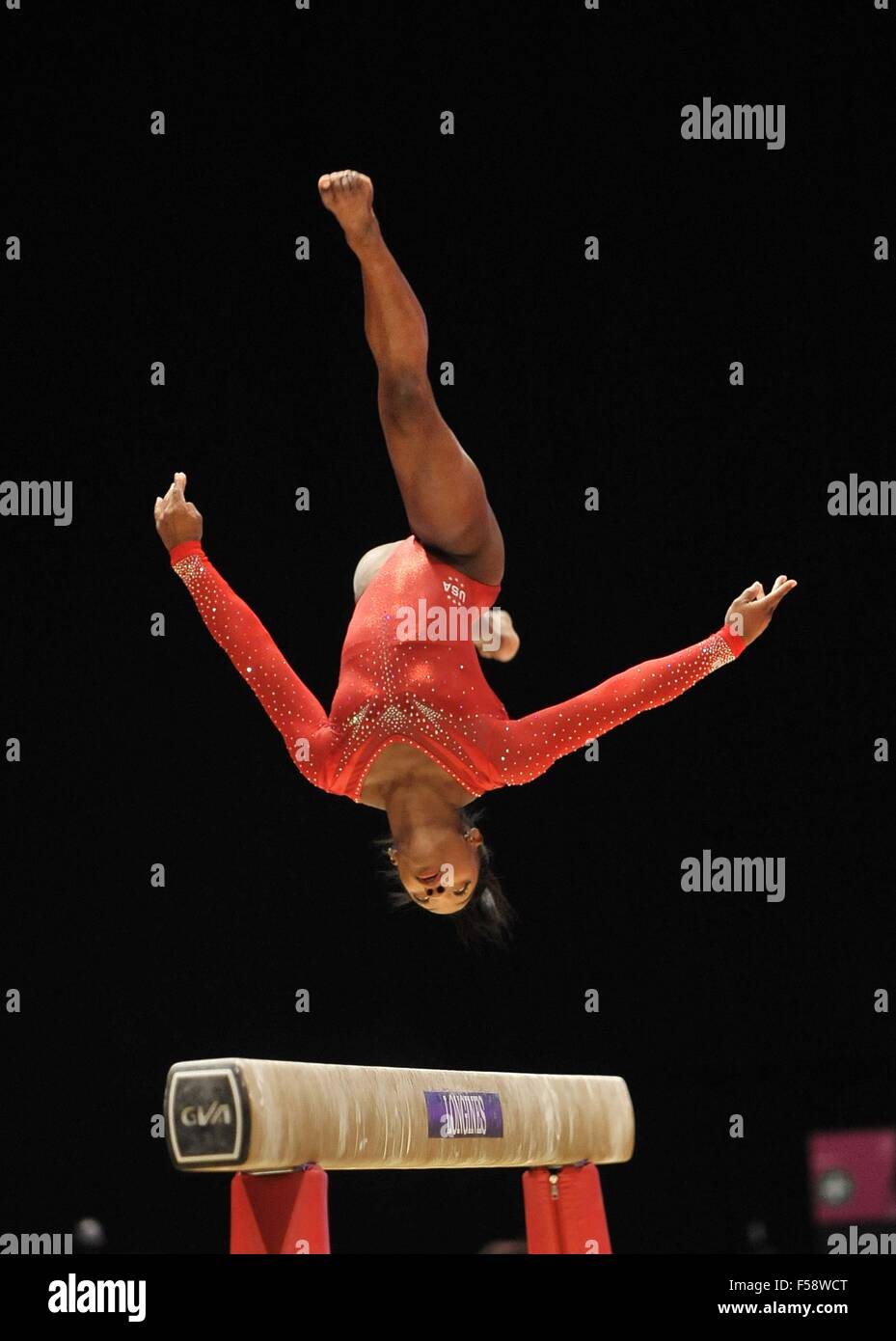 Glasgow, Ecosse, Royaume-Uni. 29 octobre, 2015. Simone Biles (USA) sur la poutre. Womens Dauphin total final. FIG 2015 championnats du monde de gymnastique artistique. SSE Hydro. Glasgow. L'Écosse. UK. 29/10/2015. Credit : Sport en images/Alamy Live News Banque D'Images