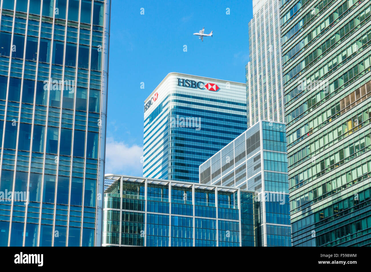 Canary Wharf gratte-ciel CBD voyage et HSBC financial district Docklands Londres Angleterre Royaume-uni GB EU Europe Banque D'Images