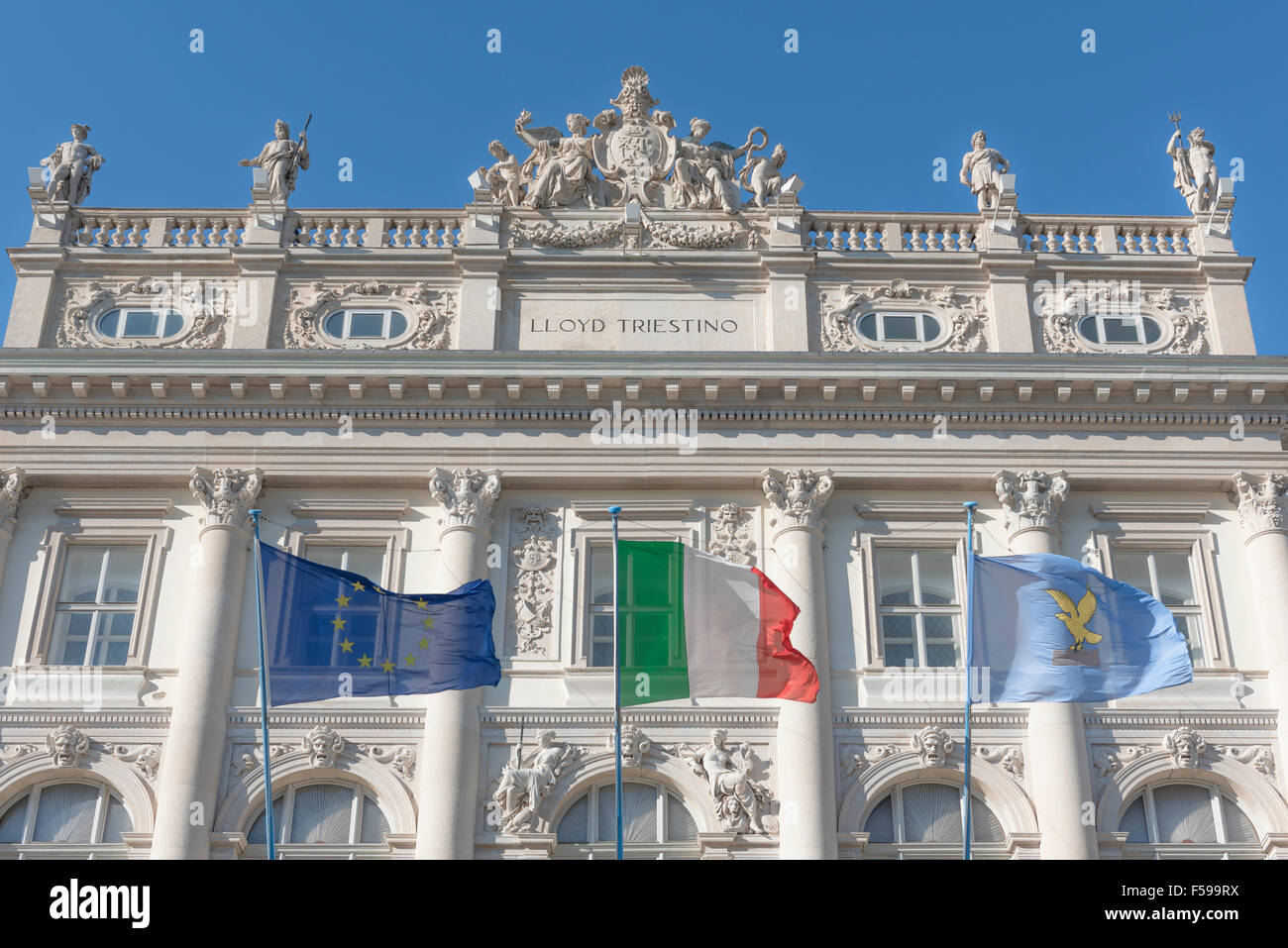 Trieste Amalfi building, le centre administratif de la ville, de l'Italie. Banque D'Images