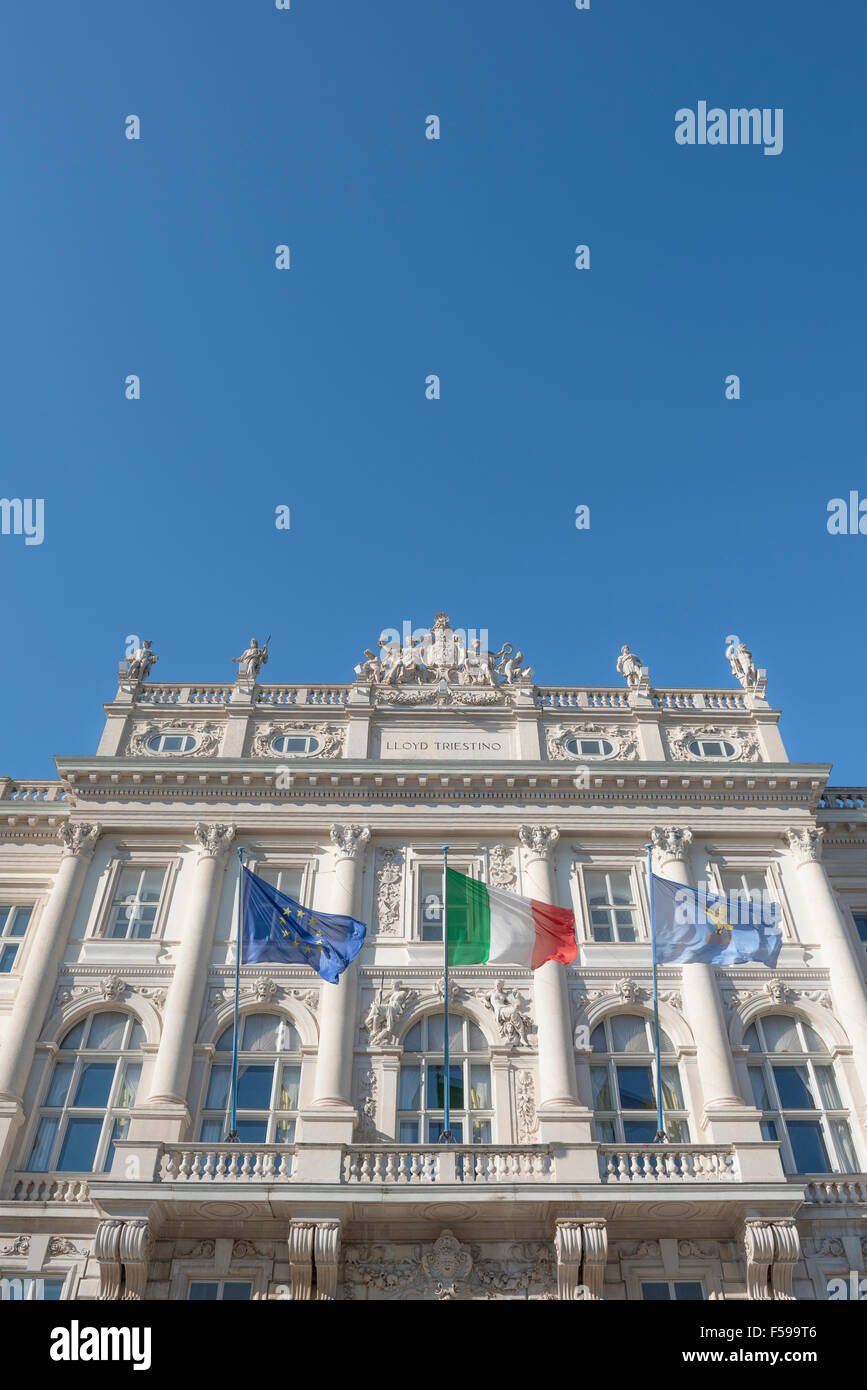 Trieste architecture, l'Amalfi, dans le centre de la ville de Trieste, en Italie. Banque D'Images