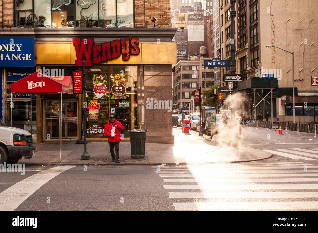 Wendy's fast food restaurant 6ème Avenue, Manhattan, New York City, États-Unis d'Amérique. Banque D'Images