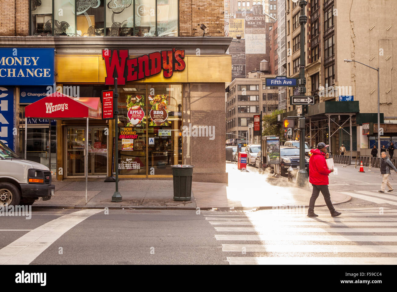 Wendy's fast food restaurant 6ème Avenue, Manhattan, New York City, États-Unis d'Amérique. Banque D'Images