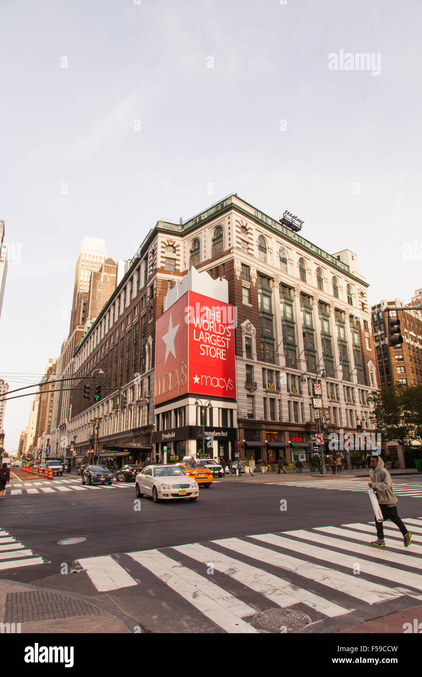 Du grand magasin Macy's Herald Square, sur la sixième Avenue, Manhattan, New York City, États-Unis d'Amérique. Banque D'Images