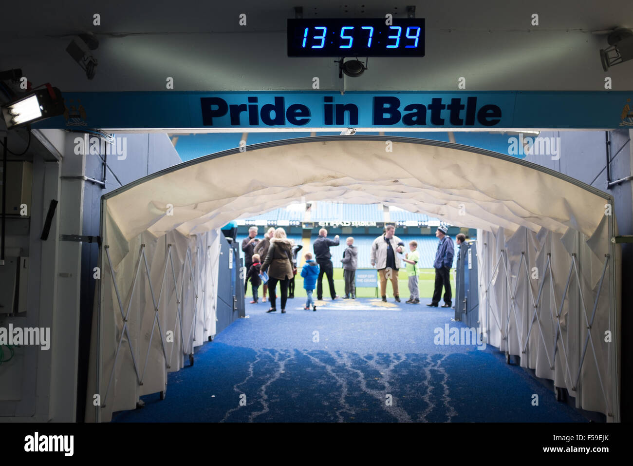 Les joueurs tunnel au Etihad Stadium, domicile du Manchester City FC Banque D'Images