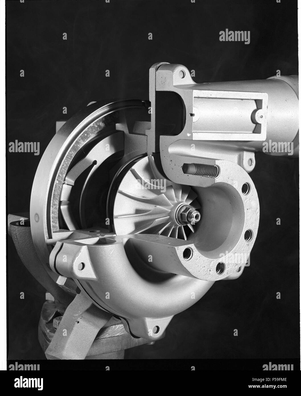 - Turbo turbocompresseur illustré en coupe vue en coupe montrant fonctionnement interne Banque D'Images