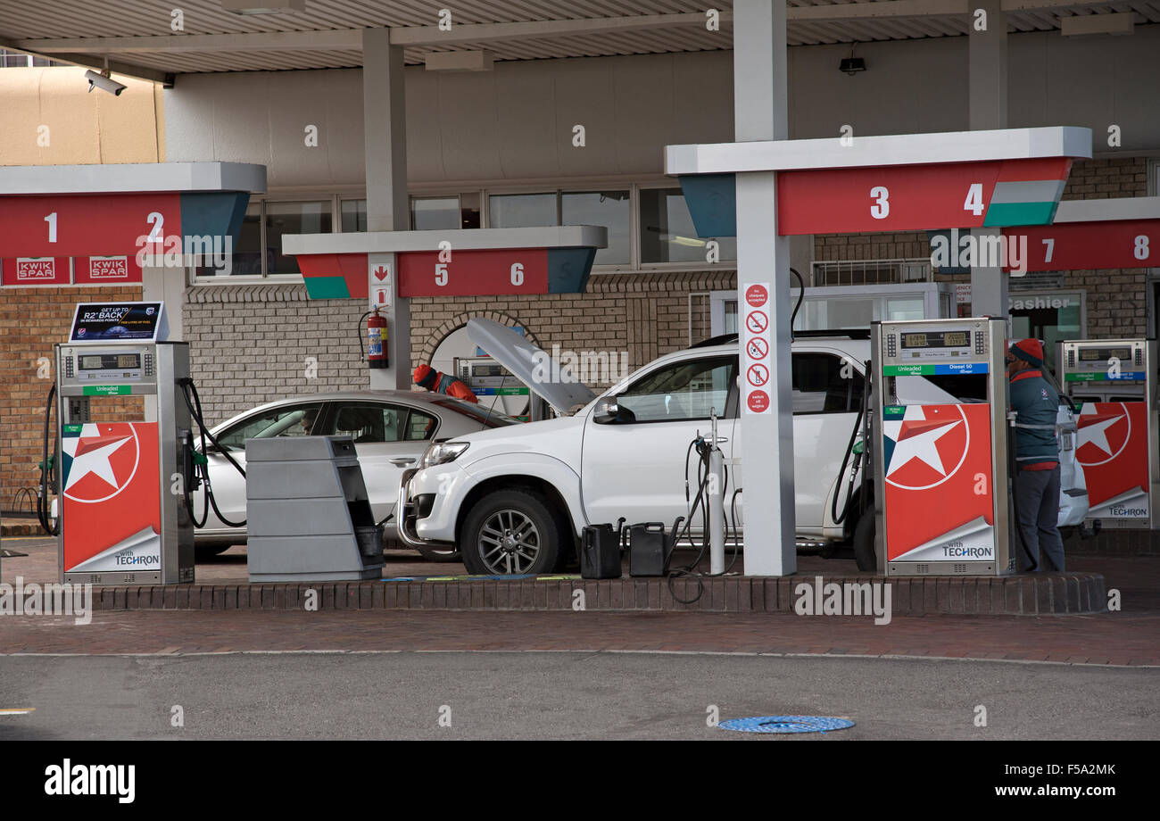 Station de remplissage de carburant dans la région de Western Cape Afrique du Sud Banque D'Images