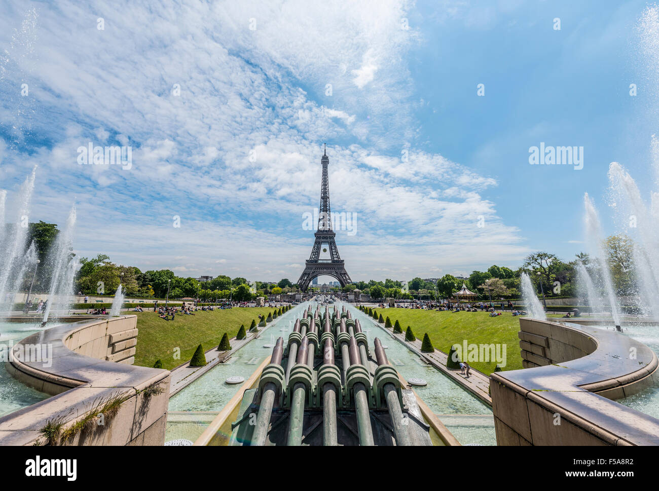 La Tour Eiffel, tour Eiffel, Jardins du Trocadéro, Paris, France Banque D'Images
