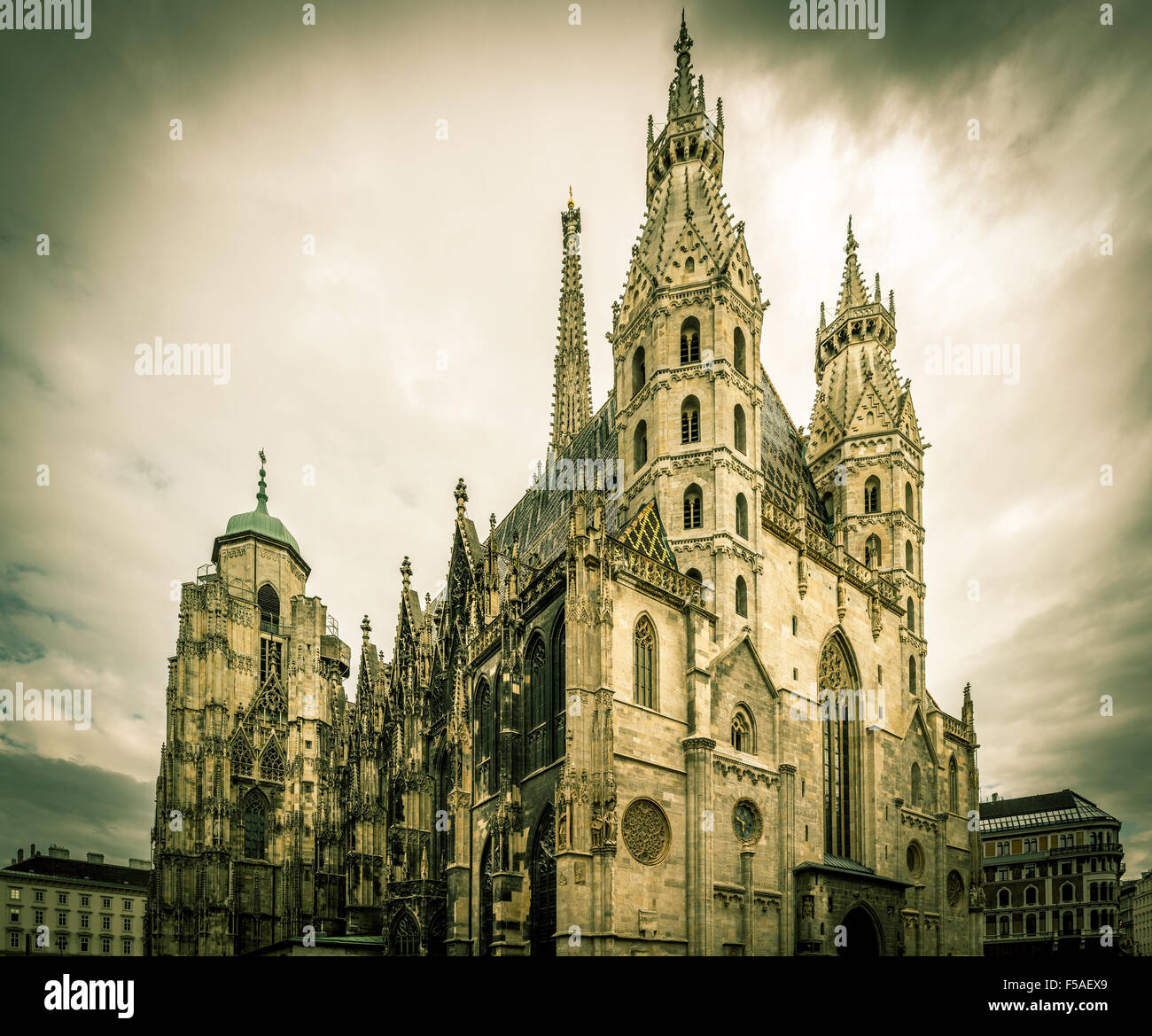 Gothique monumentale de la cathédrale Saint-Étienne (Stephansdom) à Vienne, Autriche Banque D'Images