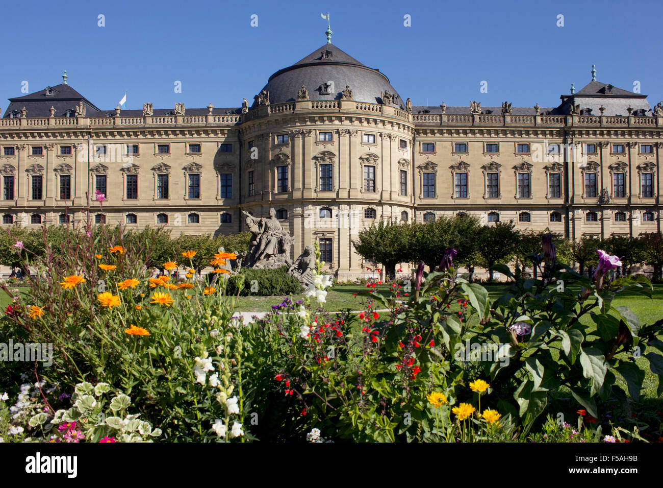 Le Bishop's baroque palais Residenz à Würzburg, Allemagne. L'un des plus importants de l'Allemagne et plus décorés des palais. Site de l'UNESCO Banque D'Images