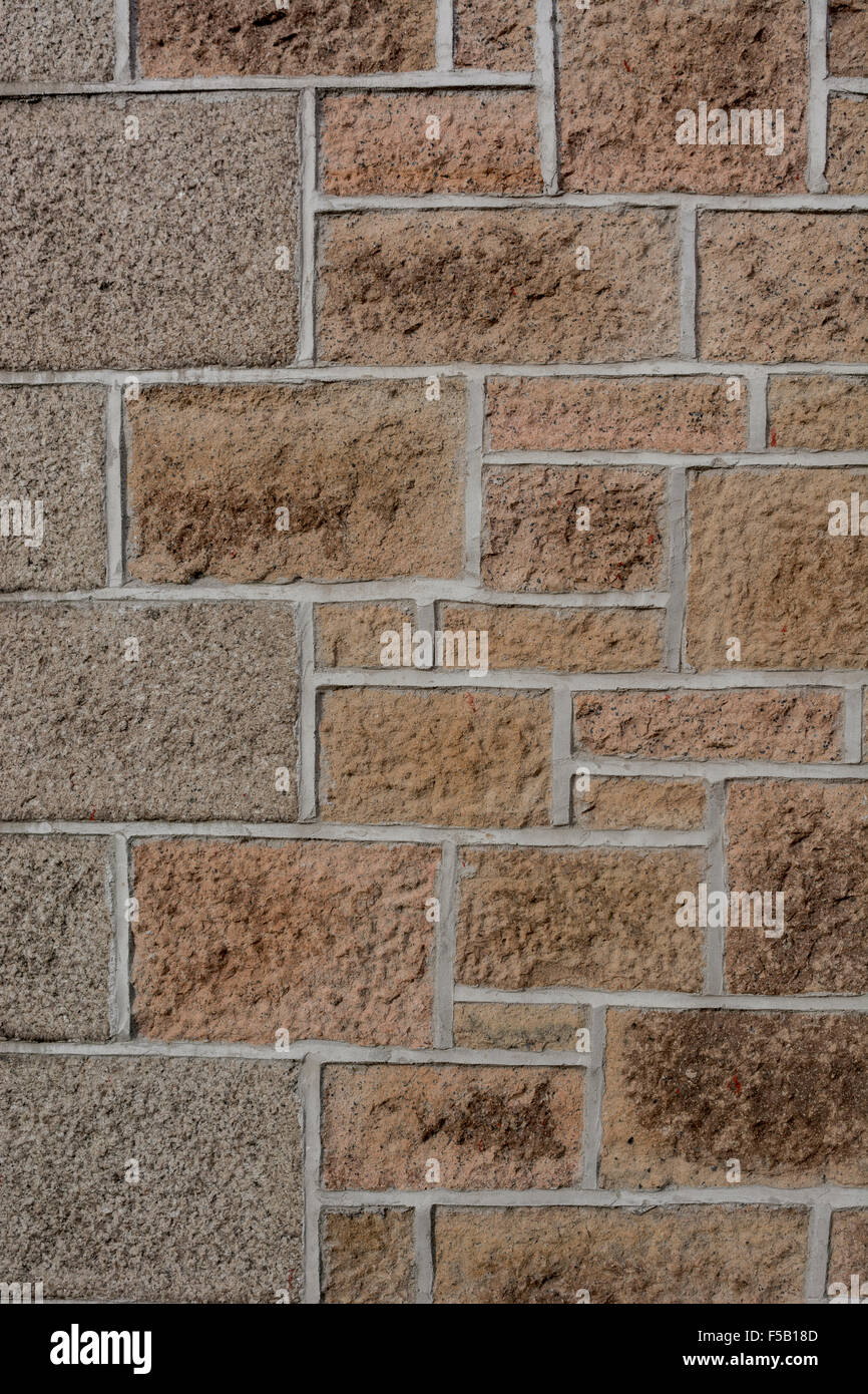 Refus d'accès, pare-feu concept. L'article de ton granit walling - Maison à Cambourne, Cornwall. Banque D'Images