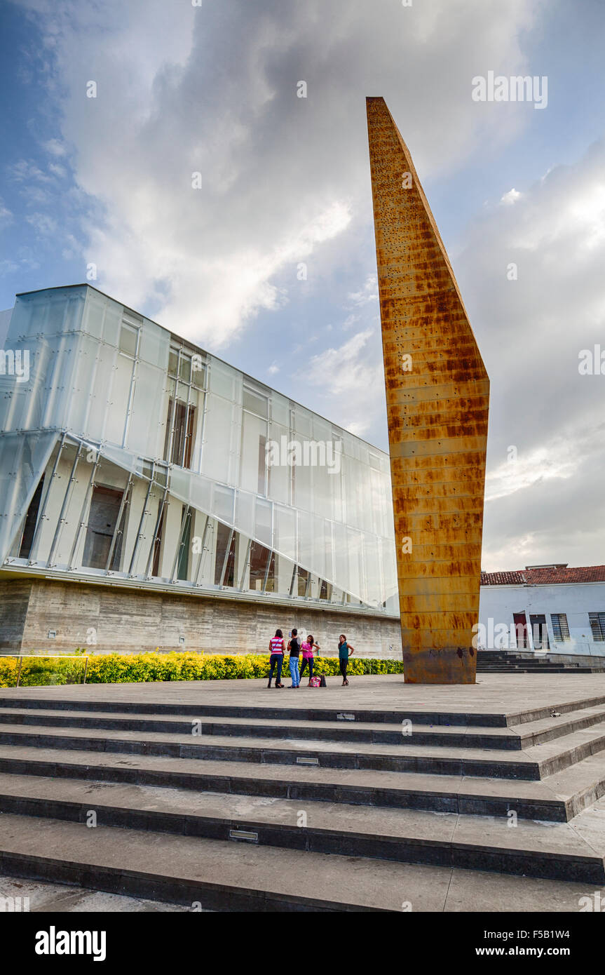 Plaza Bicentenial et le Palacio de Gobierno coloniale dans le centre de Villahermosa, Tabasco, Mexique. Banque D'Images