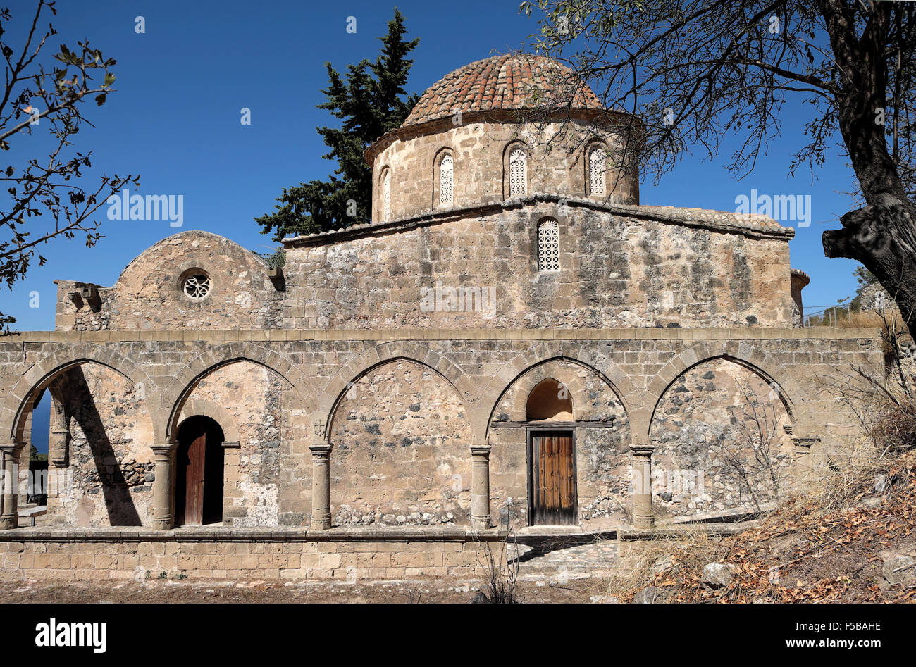 Église du Monastère Antiphonitis en extérieur d'Esentepe dans la République turque de Chypre du Nord KATHY DEWITT Banque D'Images