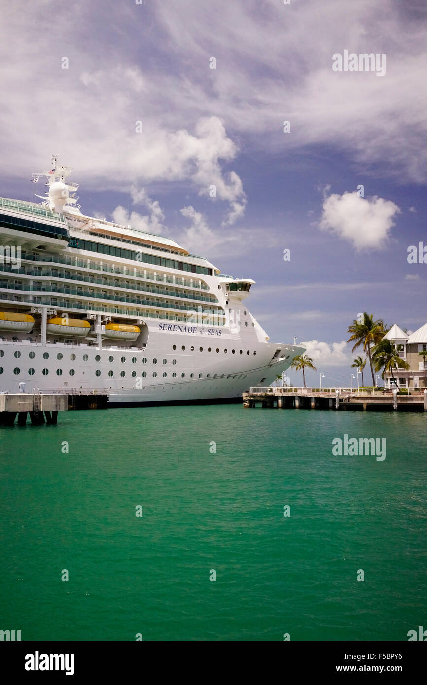 Bateau de croisière amarré près de Weston Resort & Marina de Key West, Floride USA Voyages Banque D'Images Bateau de croisière amarré près de Weston Resort & Marina de Key West, Floride USA Voyages Banque D'Images