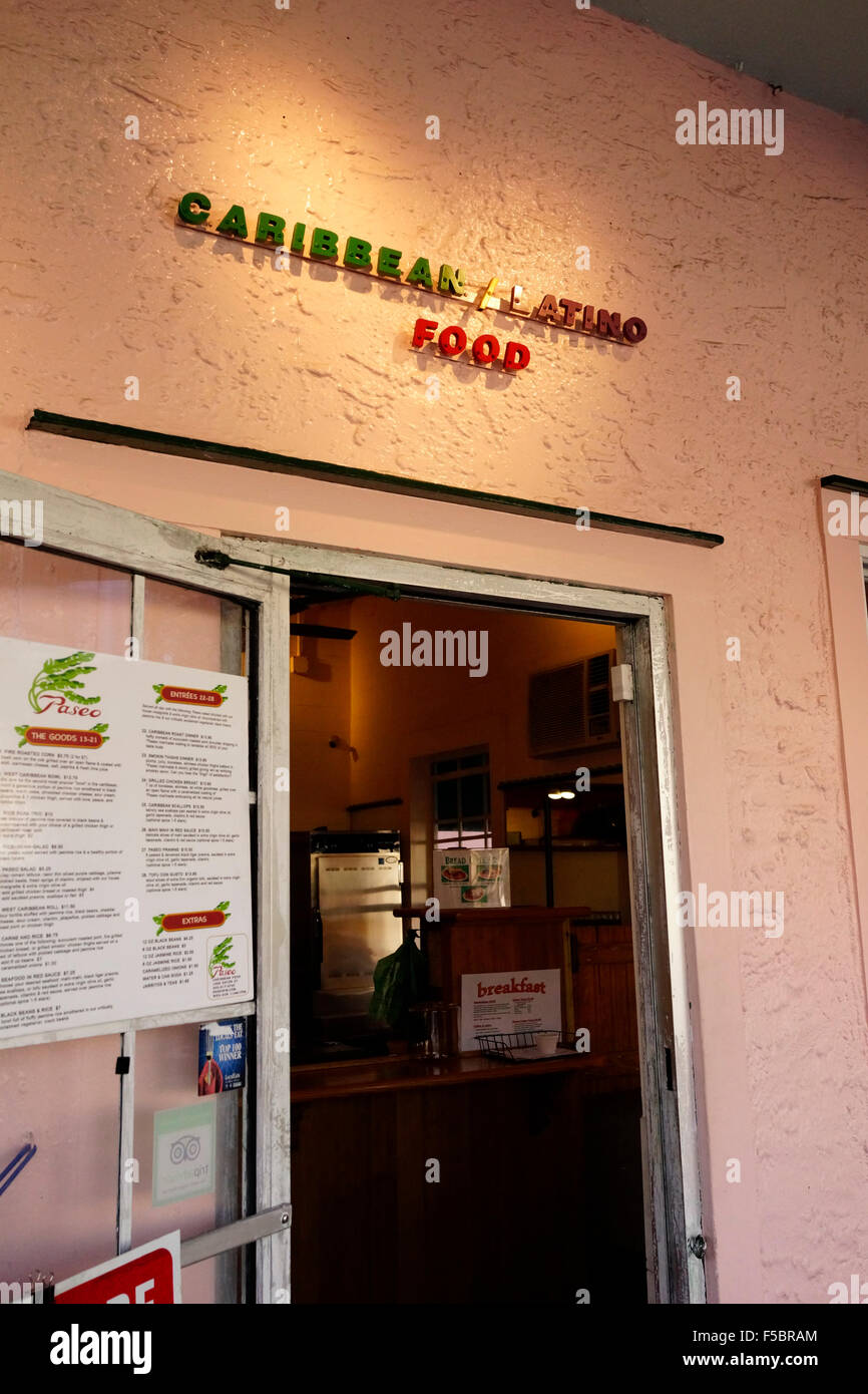 Bien Caraïbes / Restaurant Latino, Key West Florida USA nourriture exceptionnelle à partir d'une station d'essence rehabbed Banque D'Images Bien Caraïbes / Restaurant Latino, Key West Florida USA nourriture exceptionnelle à partir d'une station d'essence rehabbed Banque D'Images