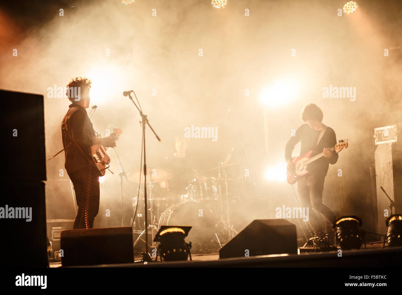 Liverpool, Royaume-Uni. 31 octobre, 2015. Un Fraser Gorman et son groupe en concert à la fête de clôture de la Semaine de la musique de Liverpool qui a eu lieu au Camp et four. © Simon Newbury/Alamy Live News Banque D'Images