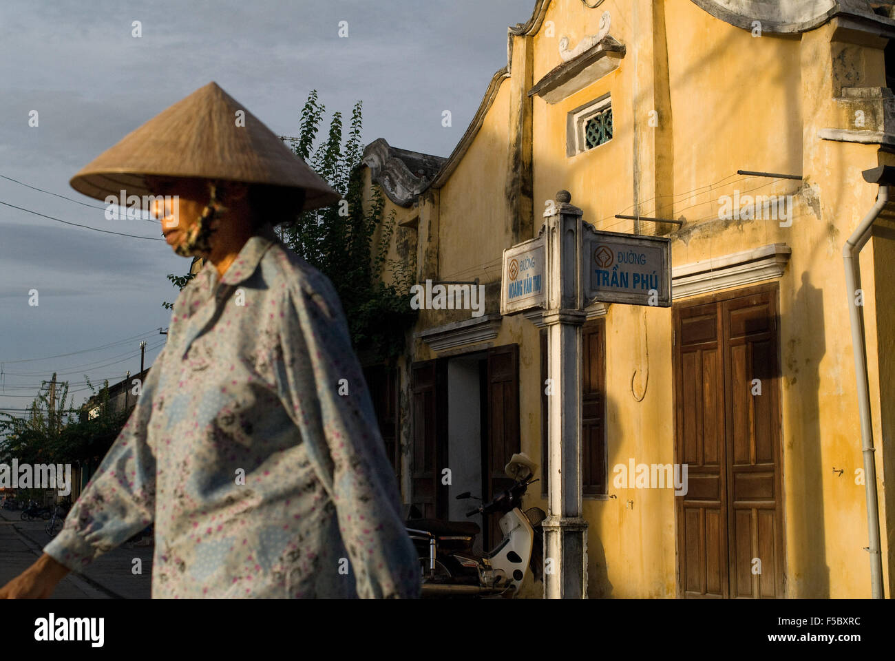 Vietnam, Province de Quang Nam, Hoi An, vieille ville, classée au Patrimoine Mondial de l'UNESCO, maison traditionnelle. Rue Bach Dang. Le Vietnam. Banque D'Images