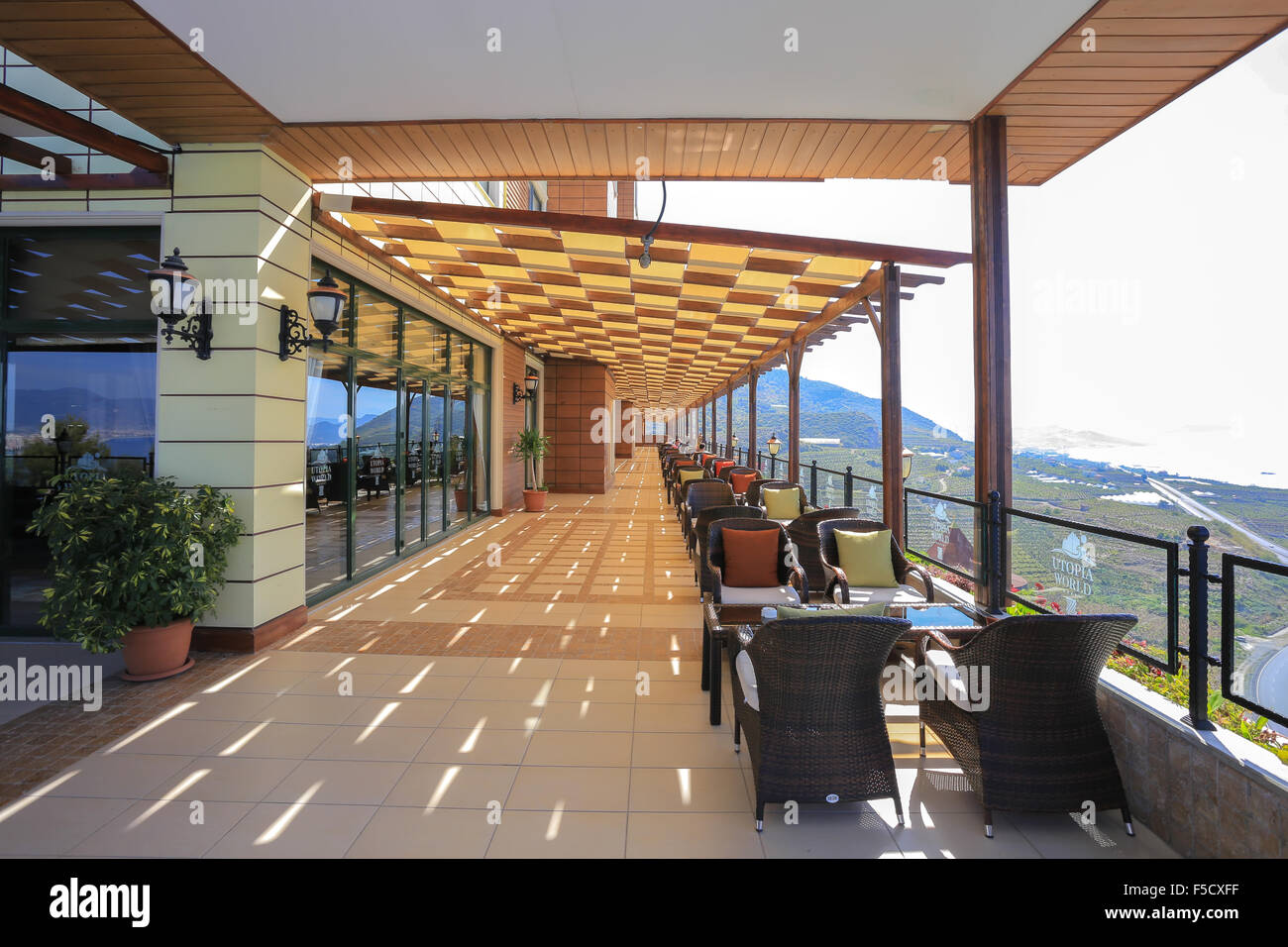 Restaurant sur la terrasse Banque D'Images