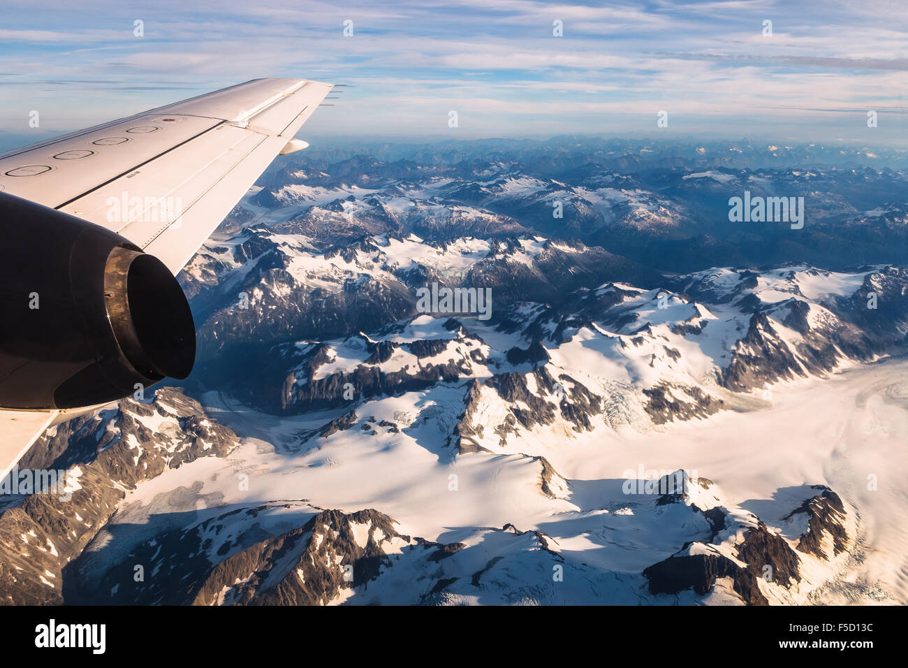 Vue sur les montagnes, à partir d'un avion près de Lake Clark National Park et préserver, quartier de la péninsule de Kenai, Alaska, USA. Banque D'Images