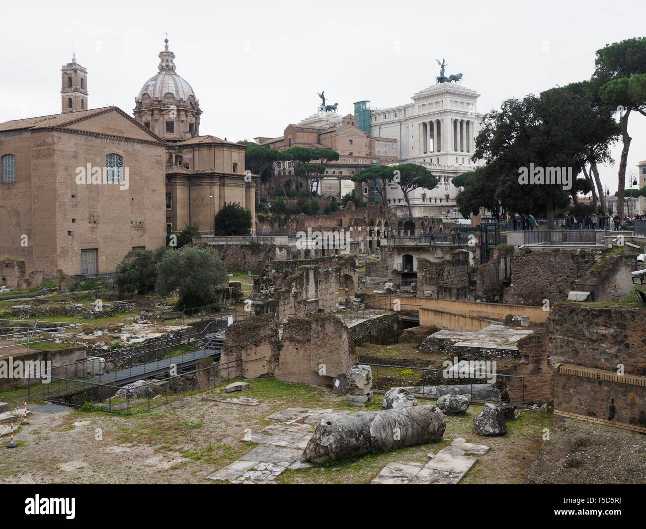Vue d'une partie du Forum Romanum à Rome, Italie Banque D'Images