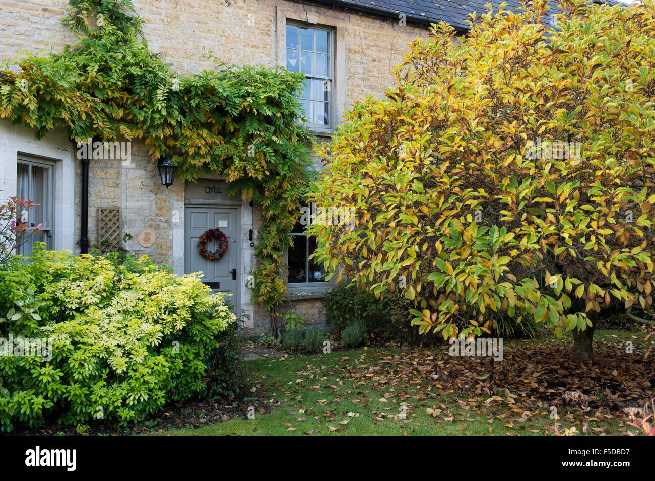 Cotswold cottage en Bourton On The Water, Cotswolds, Gloucestershire, Angleterre Banque D'Images