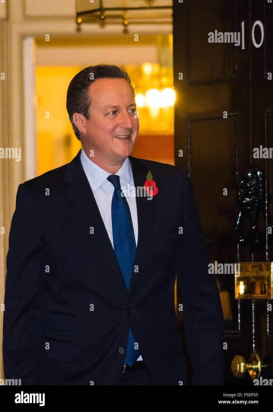 Downing Street, Londres, 2 novembre 2015. Le Premier ministre britannique, David Cameron, se félicite de son homologue suédois Stefan Löfven, qui visite le Royaume-Uni, à Downing Street. Crédit : Paul Davey/Alamy Live News Banque D'Images