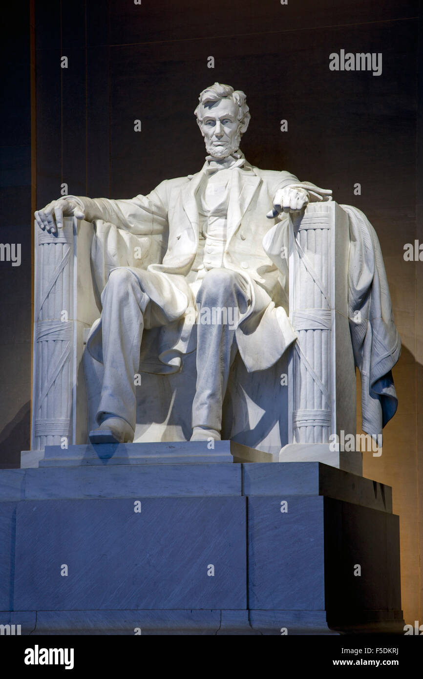 Statue d'Abraham Lincoln, Lincoln Memorial, Washington, District de Columbia, États-Unis Banque D'Images