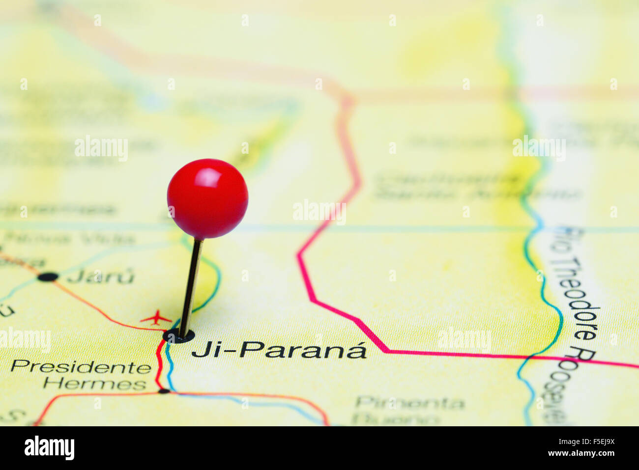 Ji-Parana épinglée sur une carte du Brésil Banque D'Images