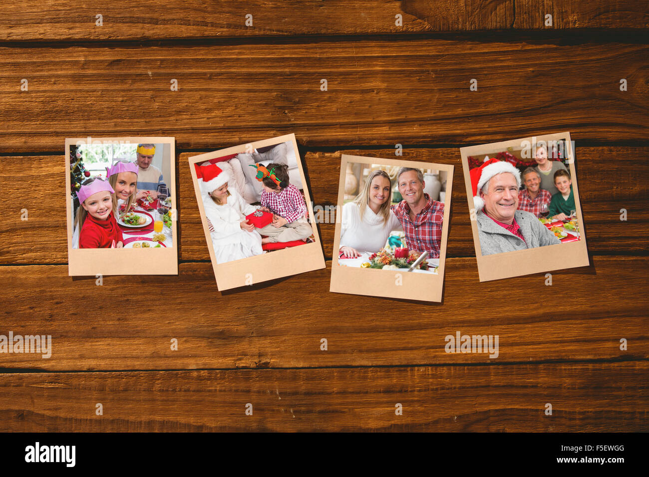 Image composite de instant photos sur plancher en bois Banque D'Images