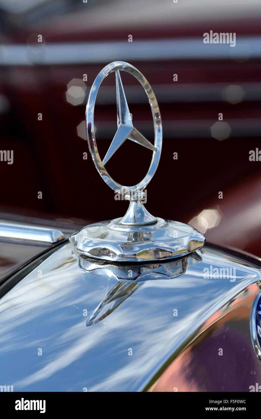 Insigne Mercedes Benz Classic Banque D'Images