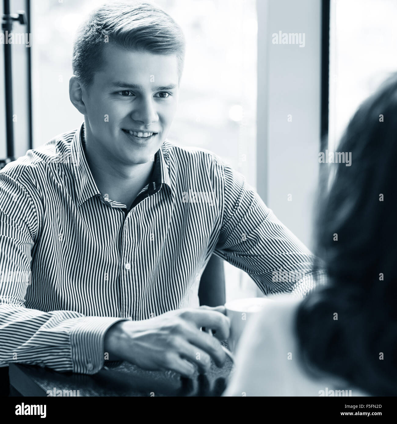 Couple enjoying coffee Banque D'Images