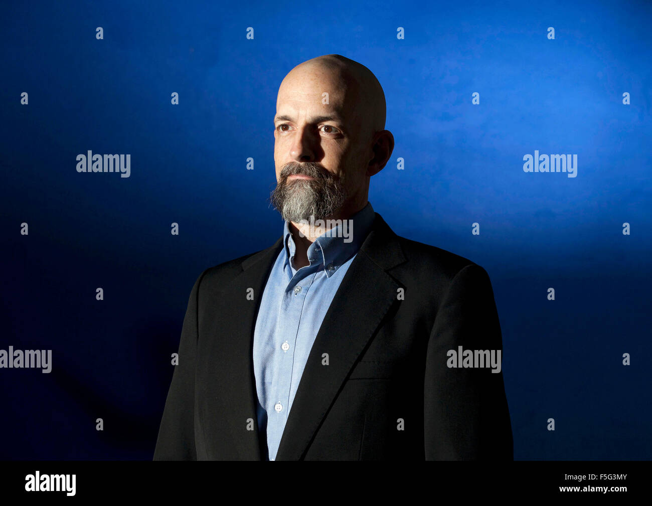 Un portrait de Neal Stephenson au cours de l'Edinburgh International Book Festival 2012 à Charlotte Square Gardens par Pako Mera Pic Banque D'Images