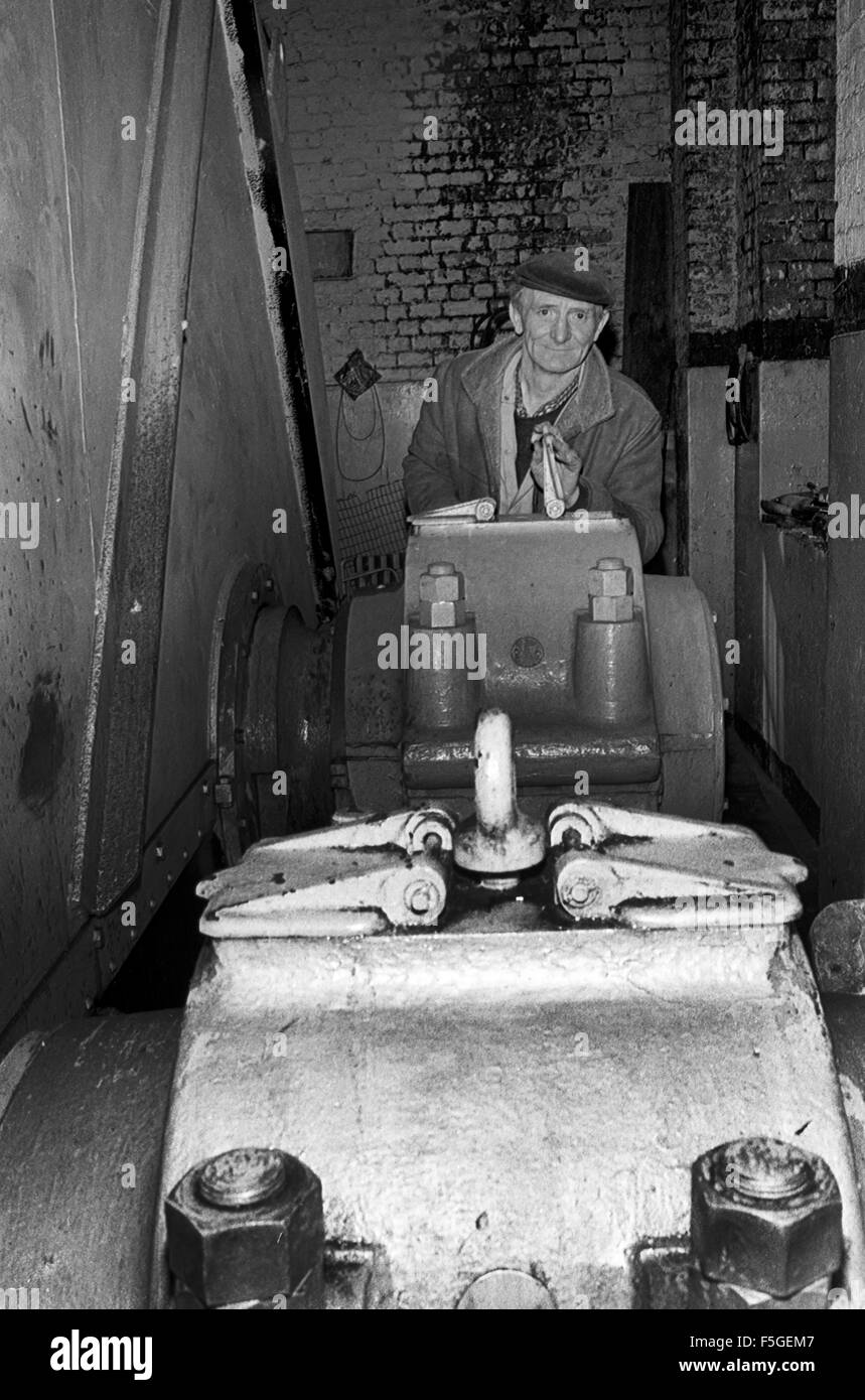 Un mineur de la mine sud-Celynen dans le sud du Pays de Galles les vallées. La fosse a fermé en 1986 avec la perte de plus de 600 emplois. Banque D'Images