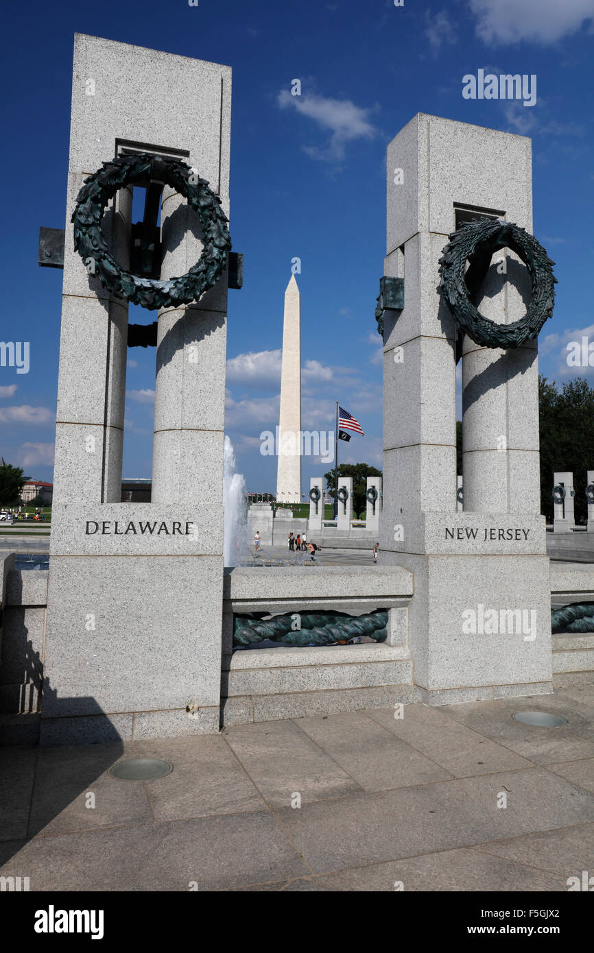 Obélisque et World War II Memorial, Washington Mall, District of Columbia, United States Banque D'Images