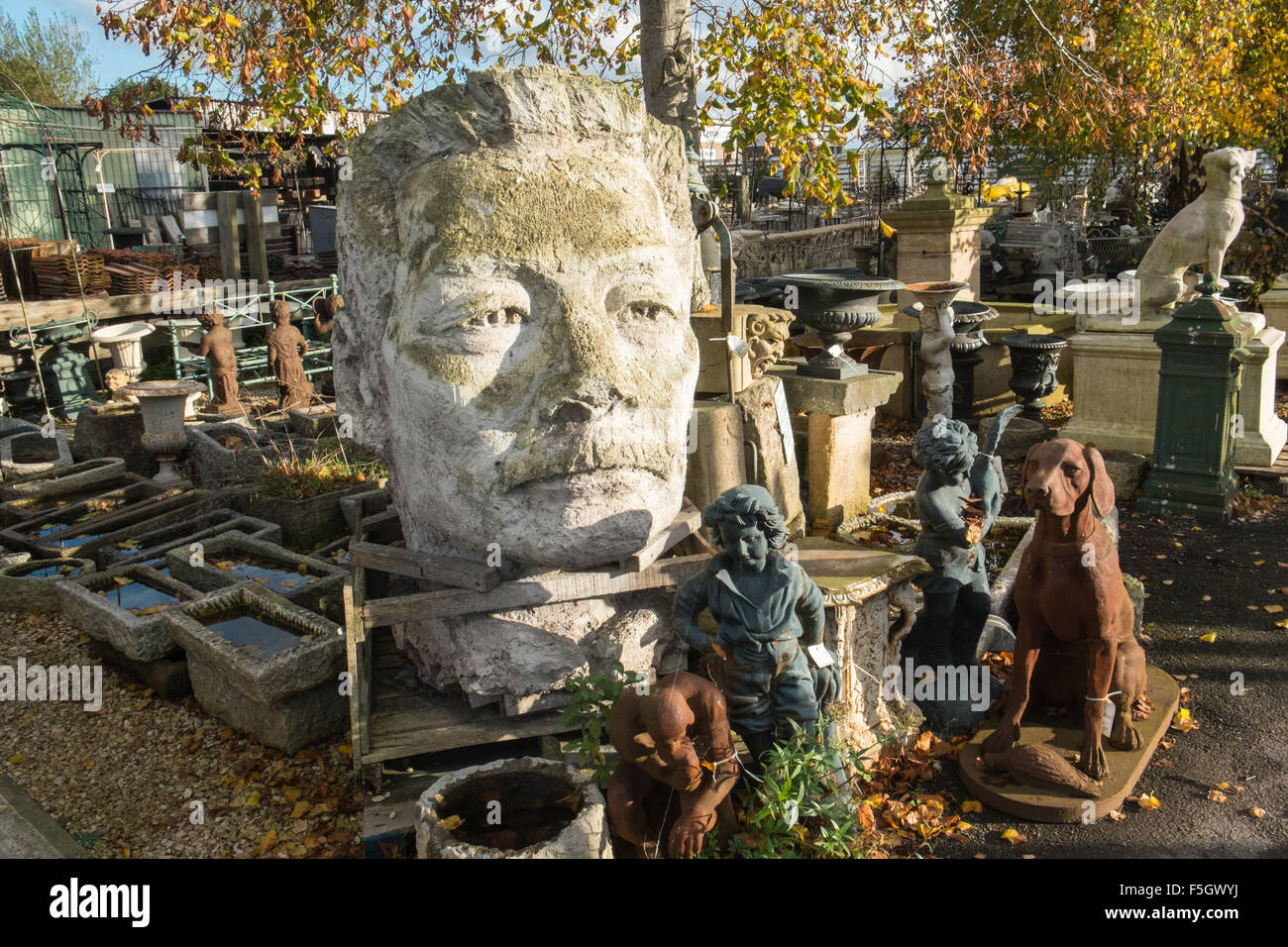 Puits,récupération,récupération,cour,recyclage,jardin,mobilier,Somerset,Angleterre,Anglais,GB,Grande-Bretagne,Grande-Bretagne,Grande-Bretagne,Royaume-Uni, Banque D'Images