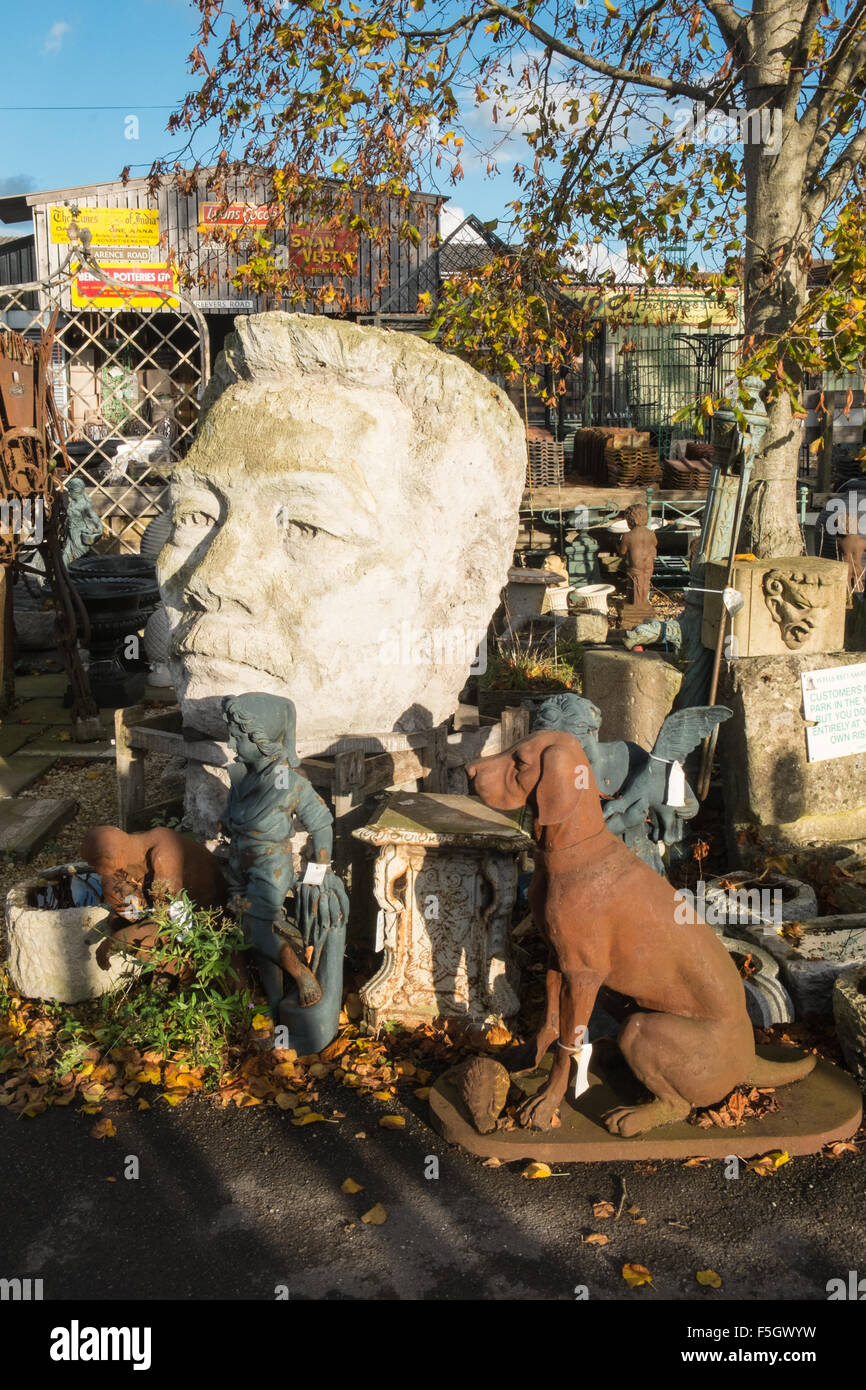 Puits,récupération,récupération,cour,recyclage,jardin,mobilier,Somerset,Angleterre,Anglais,GB,Grande-Bretagne,Grande-Bretagne,Grande-Bretagne,Royaume-Uni, Banque D'Images