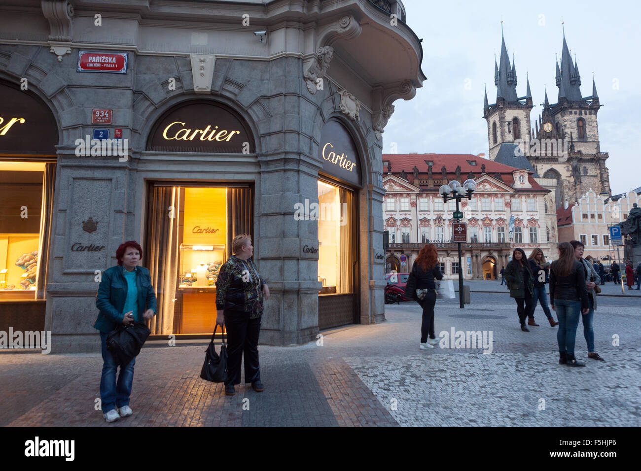 Cartier, fashion store dans la rue Parizska, vieille ville de Prague, République Tchèque Banque D'Images