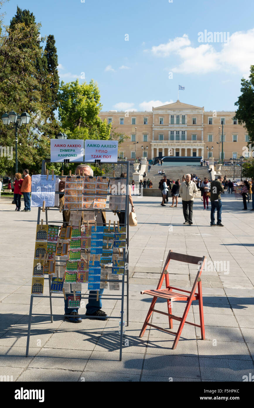 Athènes, Grèce - 27 octobre 2015 : d'influence de loterie dans la place Syntagma Banque D'Images