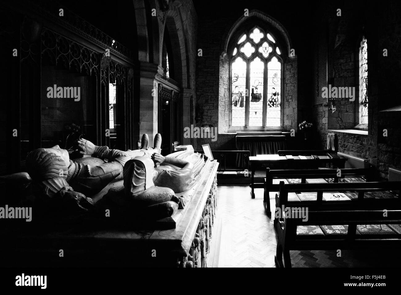 Tombe de sir Thomas Vaughan (AKA Black Vaughan) et sa femme Ellen Ellen Gethin (le terrible). L'église St Mary, Kington. Herefo Banque D'Images